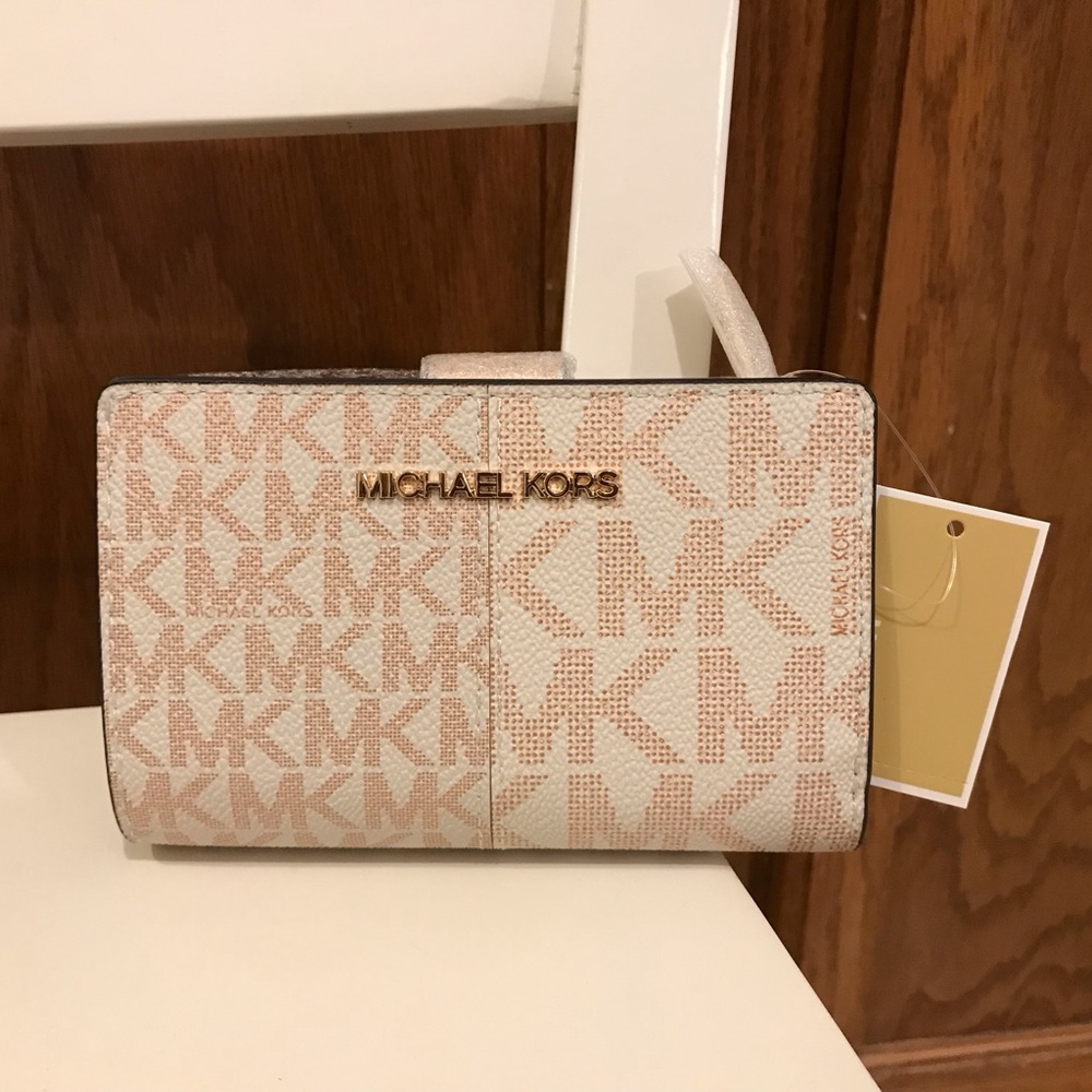 Michael Kors Jet Set Medium Logo Wallet